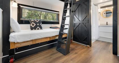 Tiny 5- Profile Rock