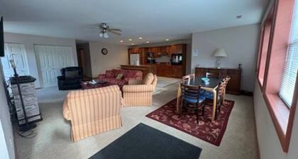 Affordable Getaway Near Snowshoe