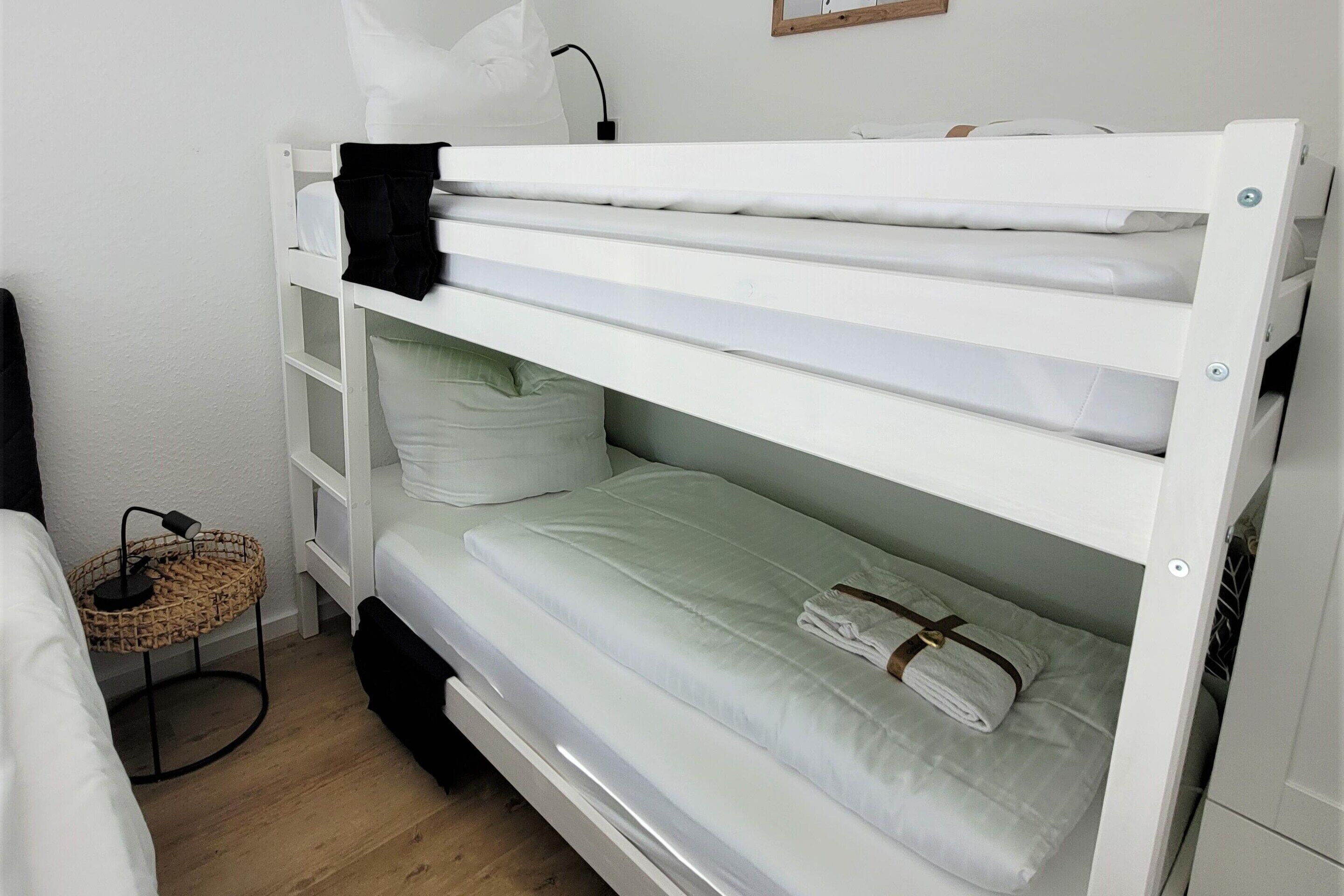 Apartment | 1 bedroom, bed sheets