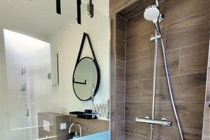Apartment | Bathroom | Towels