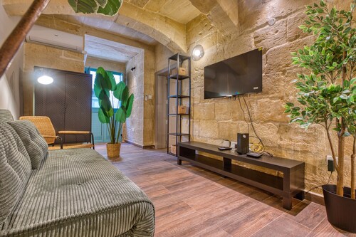 Charming, Modern duplex in city center JMBA1-1