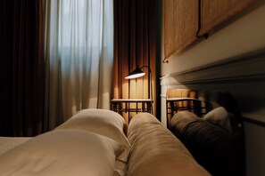 6 bedrooms, WiFi, bed sheets