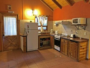 Refrigerador y utensilios de cocina