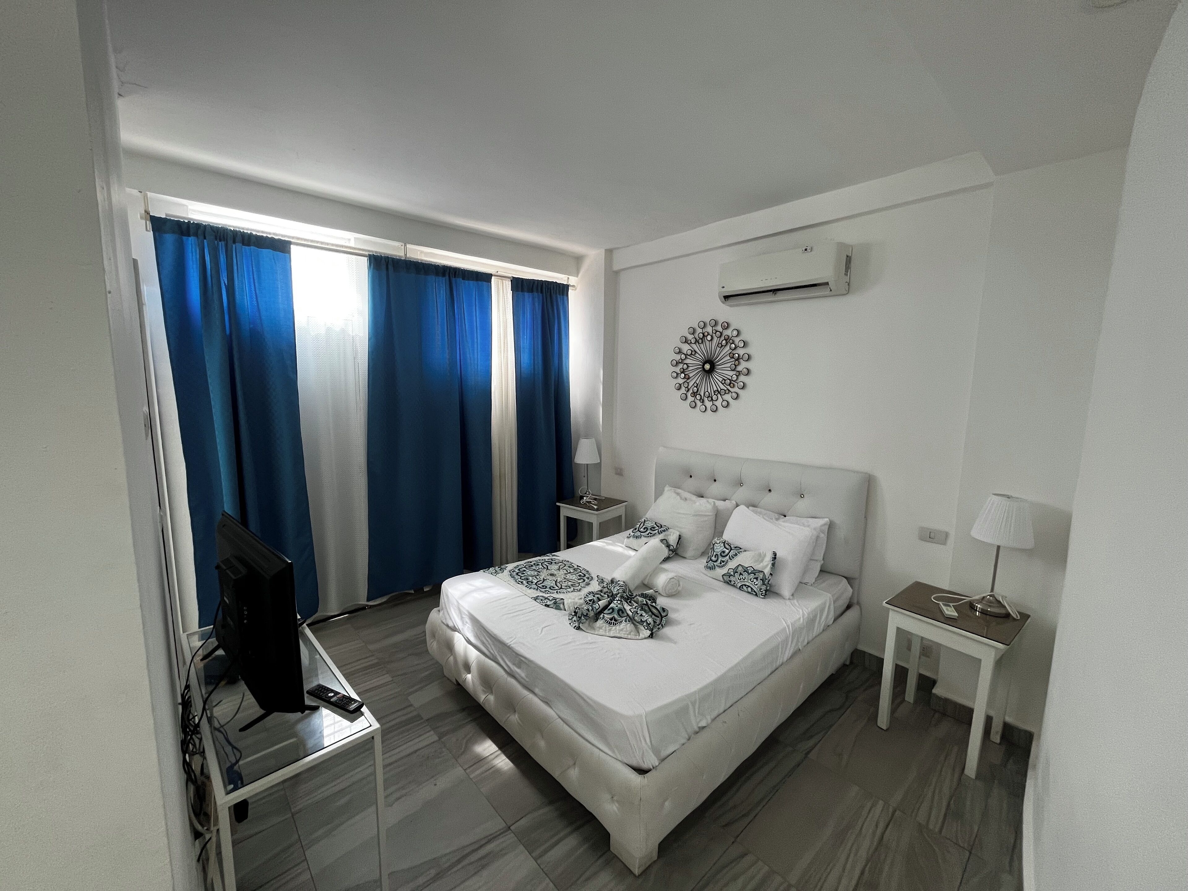 開放式客房 | 客房內保險箱、免費無線上網、床單