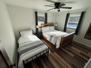 3 soverom, strykejern/-brett, wi-fi (inkludert) og sengetøy