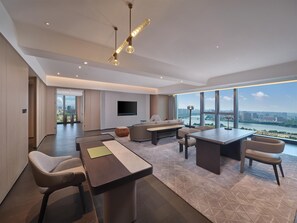 Premium Suite, 1 King Bed | Free WiFi
