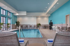 Indoor pool - Homewood Suites By Hilton Wichita Airport (Wichita)