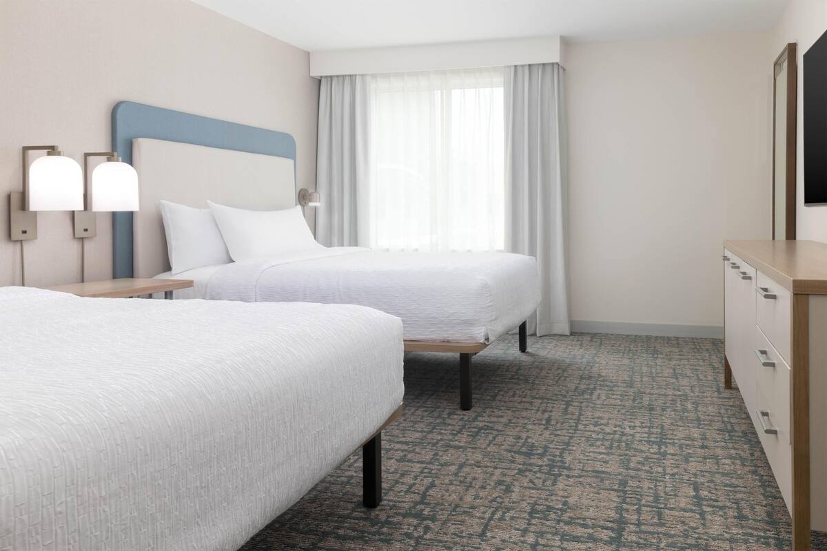 In-room safe, iron/ironing board, free WiFi