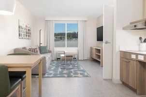Suite, 1 King Bed, Accessible, Mountain View (Mobility, Bathtub) | In-room safe, iron/ironing board, free WiFi