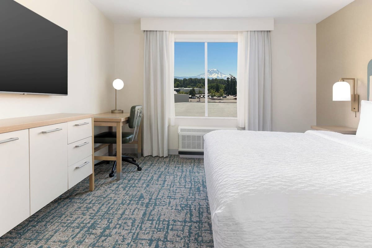 In-room safe, iron/ironing board, free WiFi