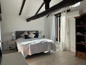 4 chambres, fer et planche Ă repasser, Wi-Fi gratuit, draps fournis