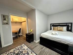 2 عدّة غرف نوم وواي فاي وملاءات أسرّة