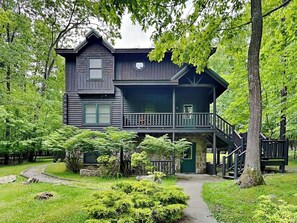 House (4 Bedrooms) | Exterior