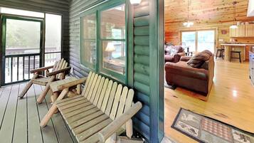 House (4 Bedrooms) | Property amenity