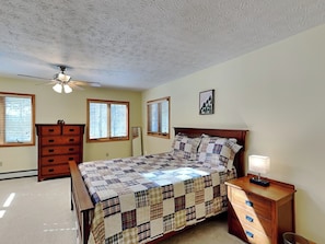 House (3 Bedrooms) | Property amenity - Walnut Cellars by Taylor Made Deep Creek (Oakland)