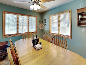 House (3 Bedrooms) | Property amenity - Walnut Cellars by Taylor Made Deep Creek (Oakland)