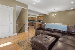 Nhà (5 Bedrooms) | Tiện nghi, dịch vụ nơi lưu trú