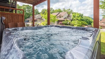 House (5 Bedrooms) | Property amenity