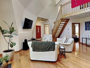 House (2 Bedrooms) | Property amenity