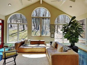 House (2 Bedrooms) | Property amenity
