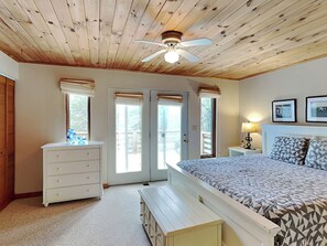 House (3 Bedrooms) | Property amenity