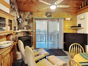 House (2 Bedrooms) | Property amenity