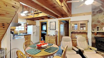 House (2 Bedrooms) | Property amenity