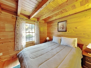 House (2 Bedrooms) | Property amenity - The Old World Chalet by Taylor Made Deep Creek (McHenry)