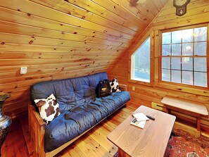 House (2 Bedrooms) | Kemudahan hartanah