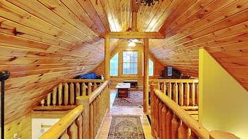 House (2 Bedrooms) | Property amenity