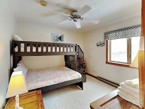Studio (3 Bedrooms) | Property amenity