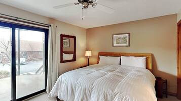 Studio (3 Bedrooms) | Property amenity