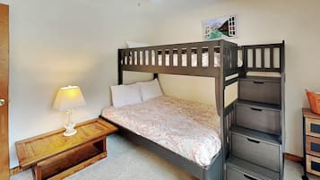 开间 (3 Bedrooms) | 住宿服务设施