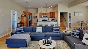 House (5 Bedrooms) | Property amenity