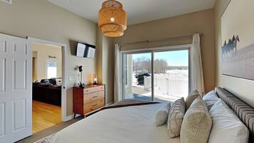 House (5 Bedrooms) | Property amenity