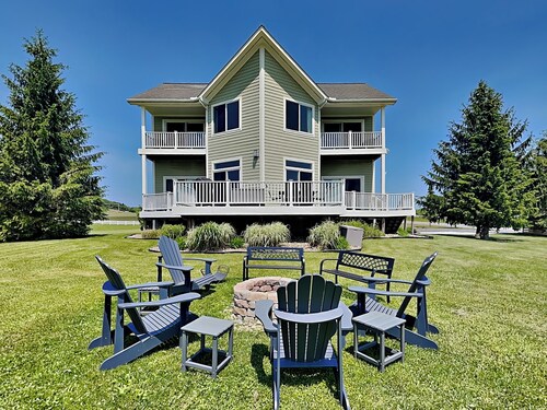Dacha Verde by Taylor Made Deep Creek
