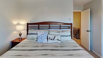 Studio (2 Bedrooms) | Property amenity