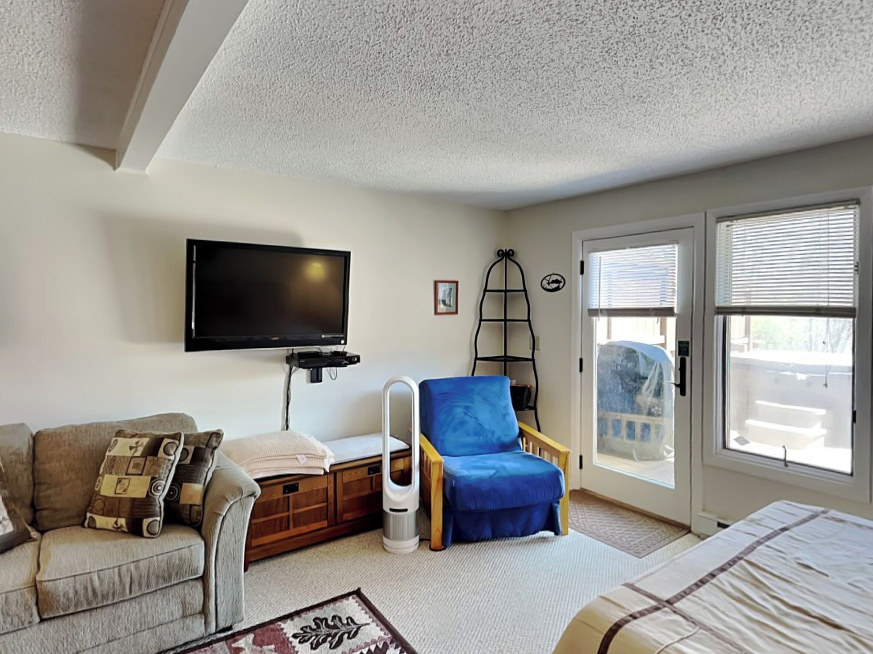 Studio (2 Bedrooms) | Property amenity