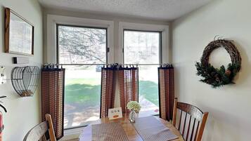 Studio (2 Bedrooms) | Kemudahan hartanah