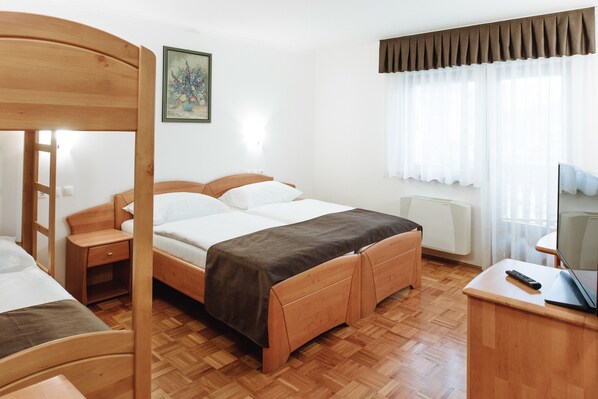 1 bedroom, Internet, bed sheets