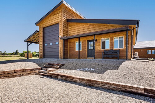 Mountain Escape Nestled in Quaint, Historic Mancos
