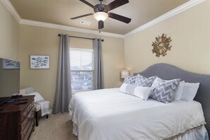 2 bedrooms, iron/ironing board, travel cot, free WiFi