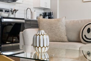 Interior - Modern Nest Near Central Ave (St. Petersburg)