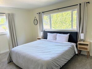 3 bedrooms, free WiFi, bed sheets