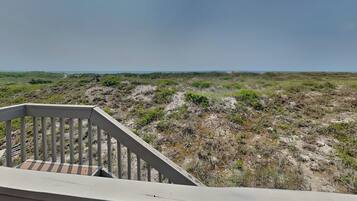 Studio (2 Bedrooms) | Property amenity