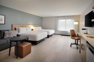 Caja de seguridad en la habitación y escritorio 