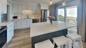 Studio (4 Bedrooms) | Property amenity