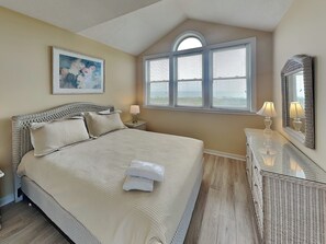 Studio (2 Bedrooms) | Property amenity - Helmstetler #3B by Topsail Realty (Holly Ridge)