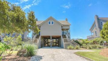 Studio (2 Bedrooms) | Property amenity