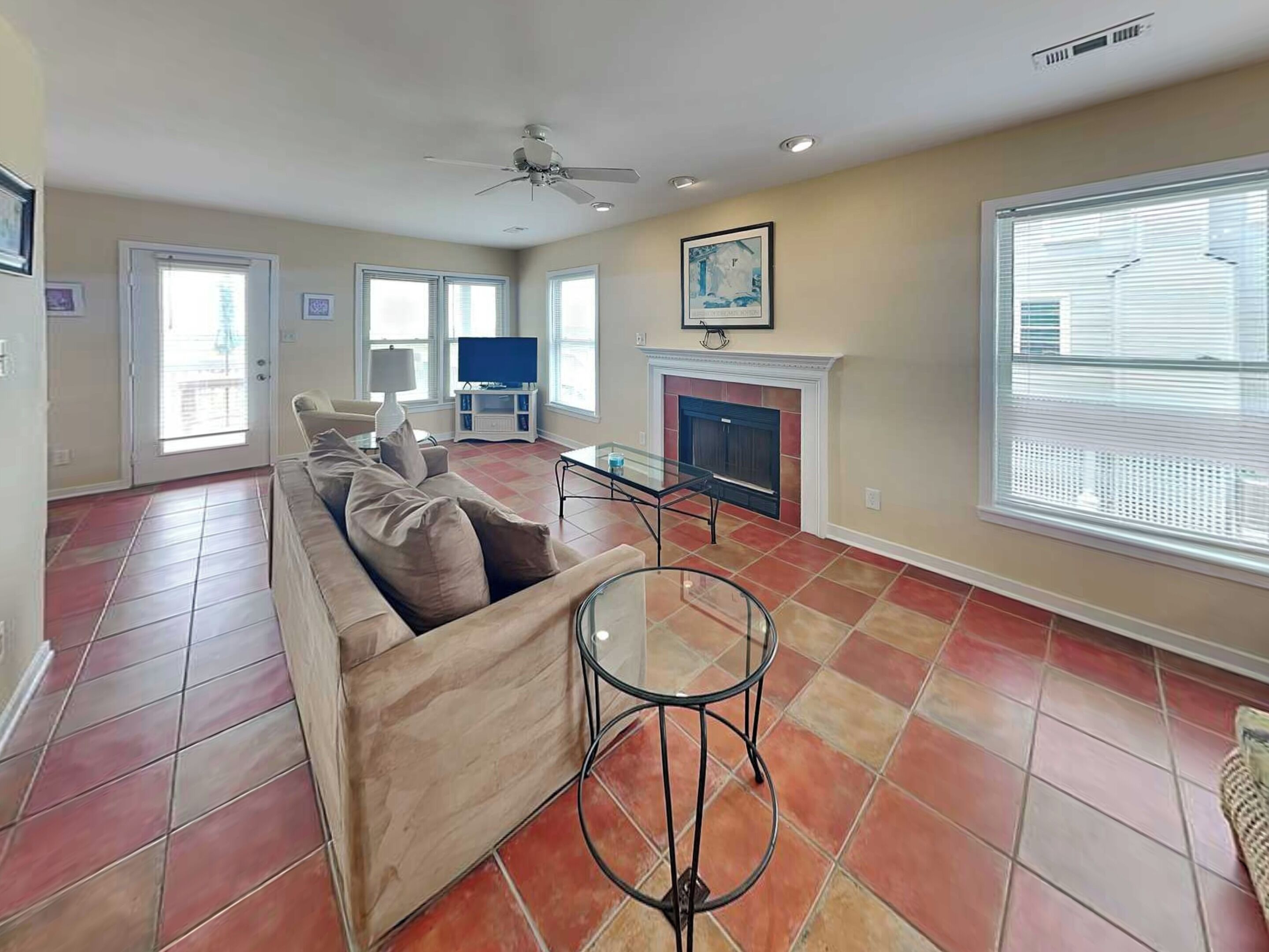 Studio (2 Bedrooms) | Property amenity